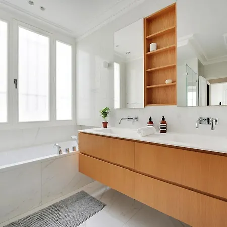 Stunning 4br8p In Champs-elysees- Apartment