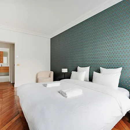 Stunning 4br8p In Champs-elysees- Paris